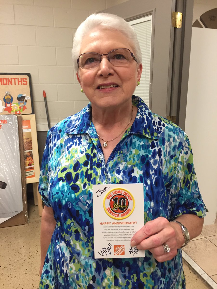 Celebrating Joan's 10th Anniversary! Double digits! 🎉 <a href="/lindap6635/">linda perez</a> <a href="/venus_devoe/">Venus DeVoe</a> <a href="/prnyc2007/">Samuel</a> #southsidestrong