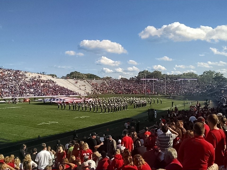 BNSondo's tweet photo. These guys have nothing on Dave Colee and the #bigredmarchingmachine https://t.co/QPfRHnvv2K