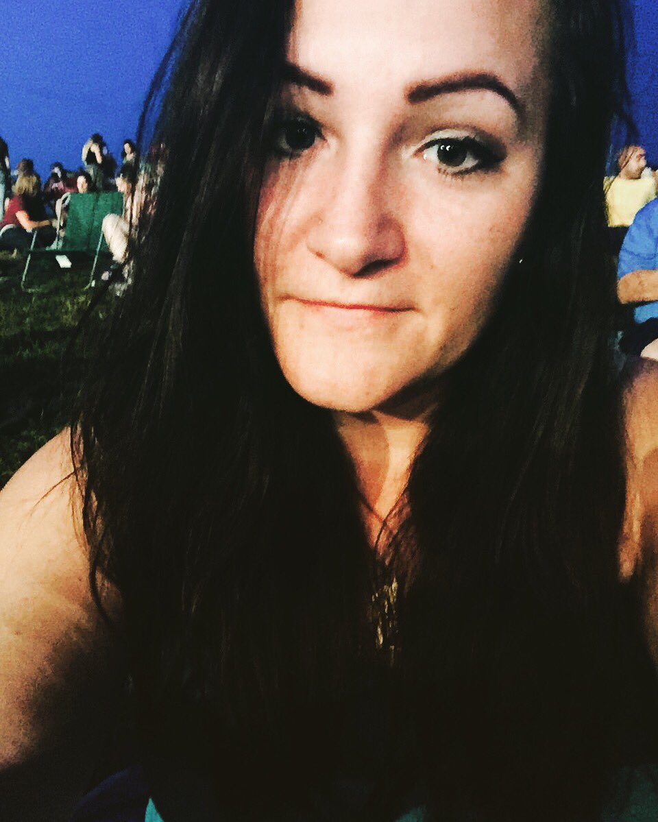 mmcogan's tweet photo. Almost time for @rascalflatts !! #jiffylubelive #concert #summerfun #summer up next @KelseaBallerini https://t.co/9UYGXt7vz4