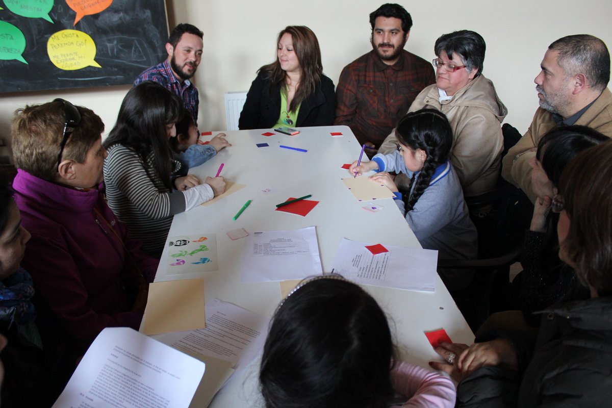culturasmag's tweet photo. Niñ@s, jóvenes y adultos trabajan en taller de Devolución de Escucha Creativa programa @Cecrea_cultura #Puq https://t.co/iiFyer2cfg