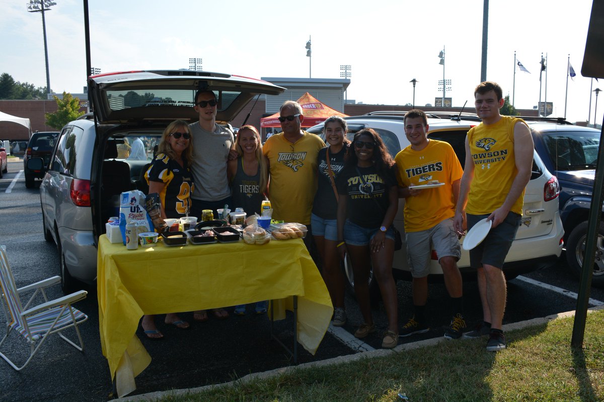 Towson_FB's tweet photo. Scenes from the tailgates! #TowsonTigers rolling it out for the home opener! Kickoff under an hour! #NotSoFlash https://t.co/oPNKvYG1wR