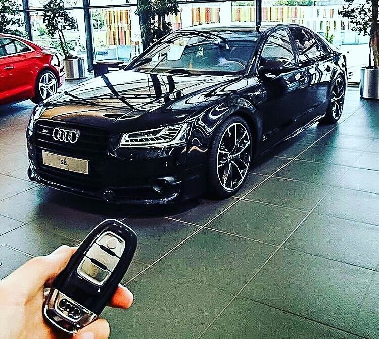 NeonEnrgyEmpire's tweet photo. Never settle for a car to get from point A to B #audi #Canada #entrepreneur #vidrive https://t.co/9WHuhshtYQ
