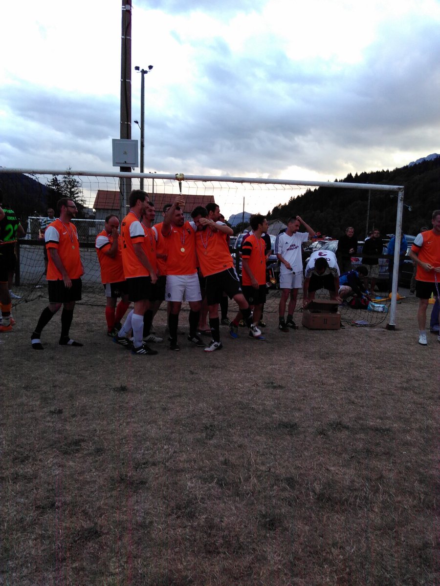 revlog_'s tweet photo. Bravo au Great pour leur victoire à la #LDC8 des @cahiersdufoot https://t.co/OkqMh4iviU