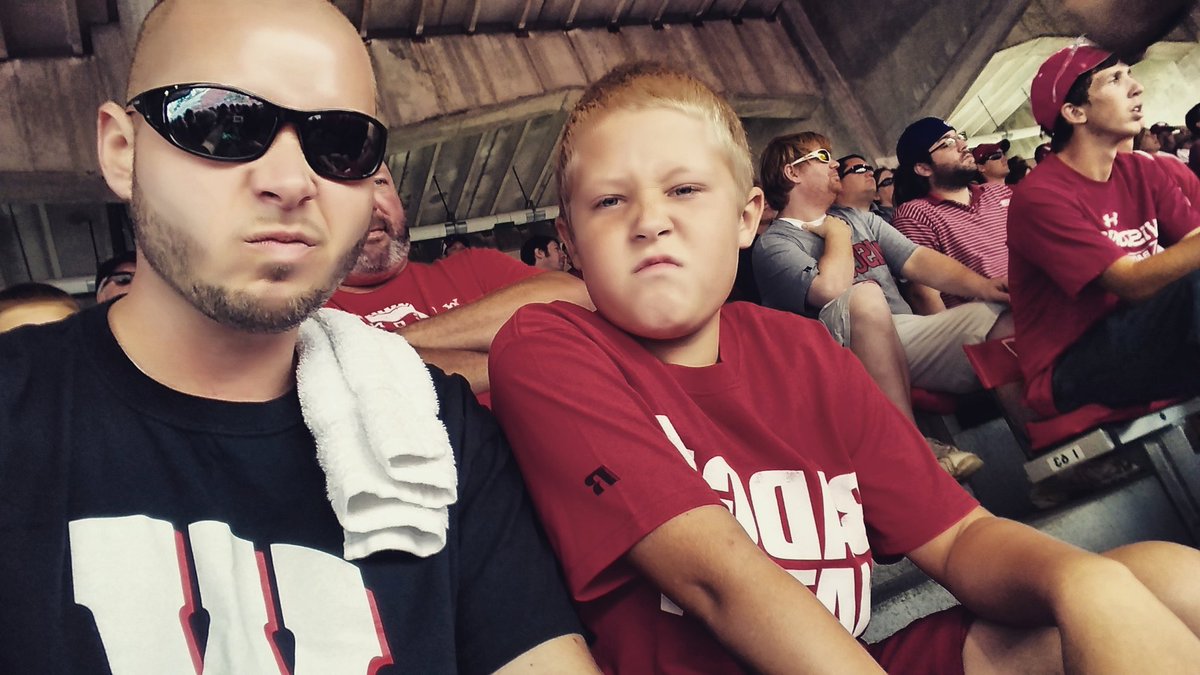 coryDOTCONpark's tweet photo. #Badgers season opener #WISCO https://t.co/iWR7h7E9Z8