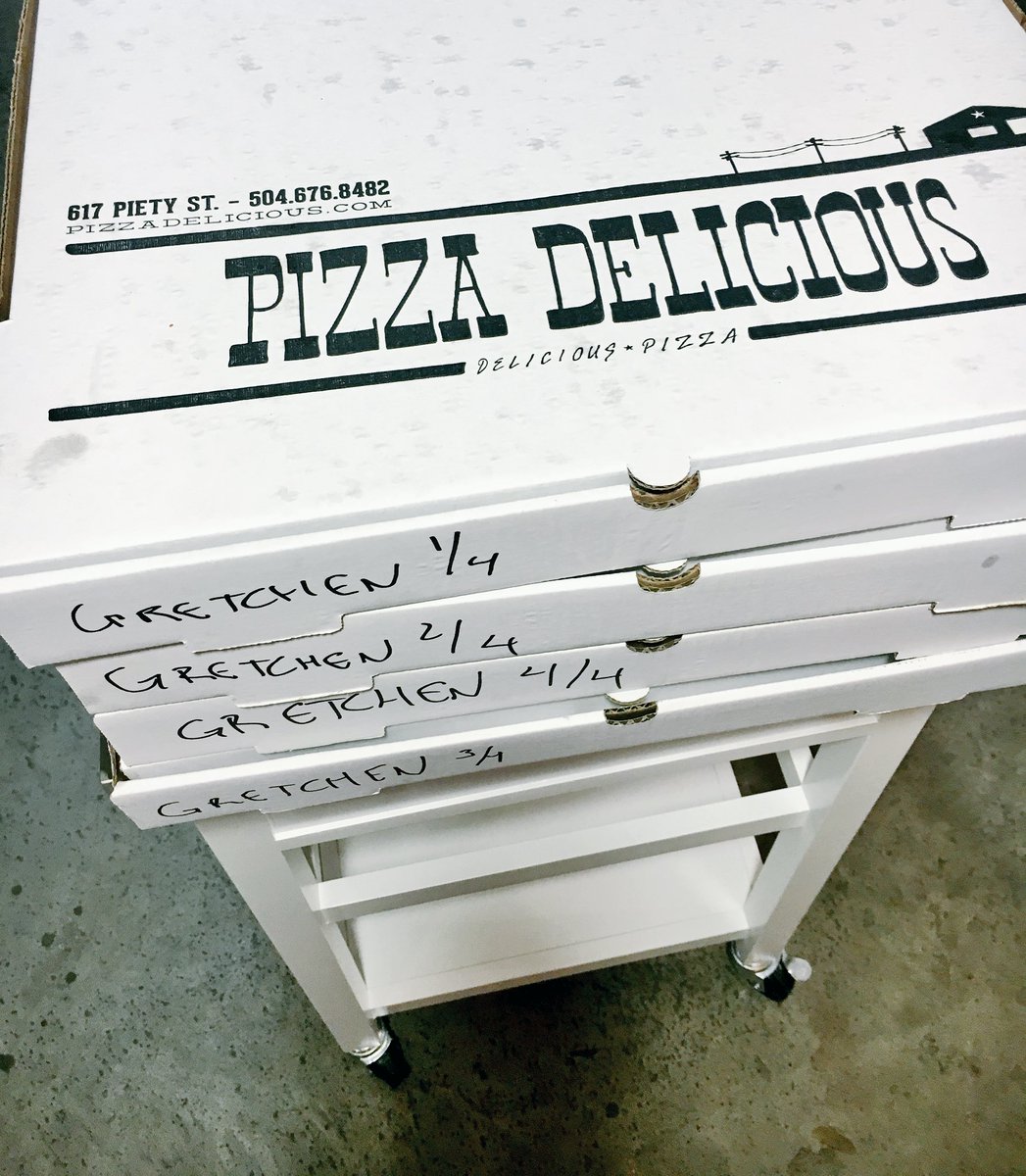 gghirt's tweet photo. It's about to go down 😍🍕🍕🍕🍕 @pizzadelicious #PizzaD https://t.co/YCVdK05dHH