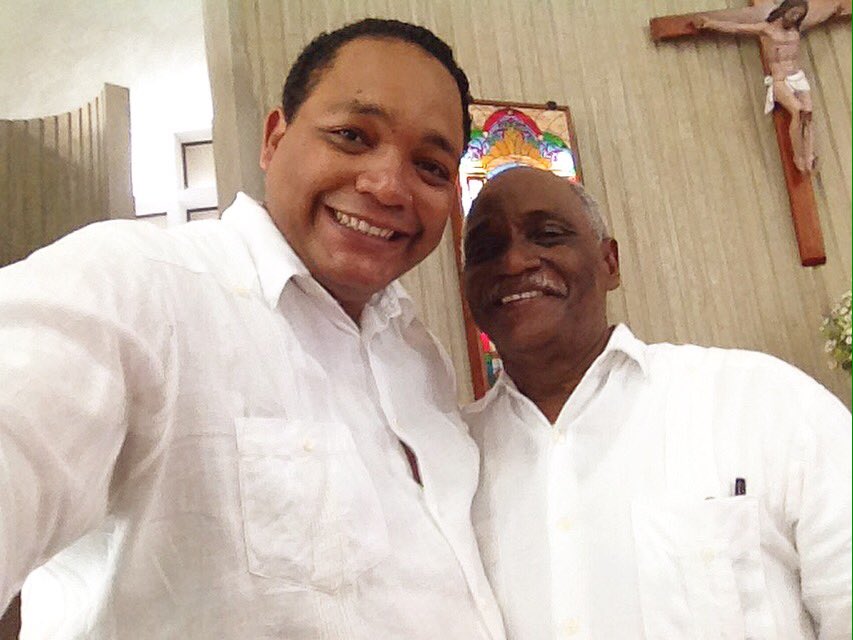 AMBIORIXORTEGA's tweet photo. QUÉ DE DÓNDE VENGO? MIS IDEALES? SIMPLE: CONOZCA A ESTE SEÑOR Y ENTIENDA PORQUE TENGO UN COMPROMISO DE #NOFALLAR https://t.co/7sULK38fDL