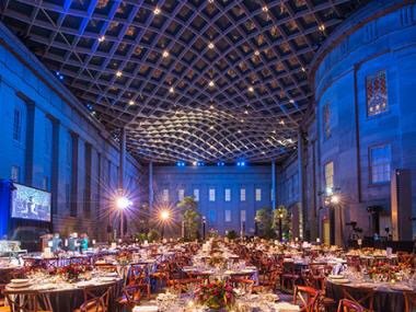 TheASNR's tweet photo. Closing gala for the 50th annual mtg- tonight @7pm in the National Portrait Gallery https://t.co/1QiyBKkd8H #ASHNR16 https://t.co/lPODG4HeYr