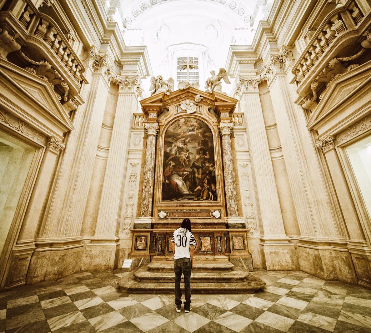 🇮🇹🇮🇹🇮🇹 Italy #reggiadivenariareale https://t.co/MOB834Dejf