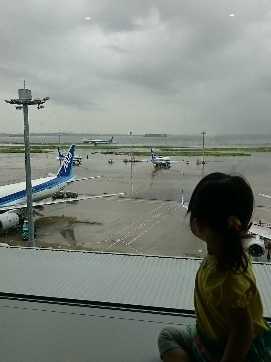 omi4's tweet photo. 羽田空港第２ターミナル。夏休みは長崎に行きまーす！ https://t.co/OX0wsxKNdB