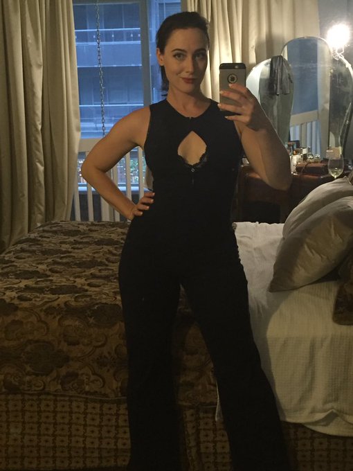 Fuck yes jumpsuit. https://t.co/NAkQYbHIOB
