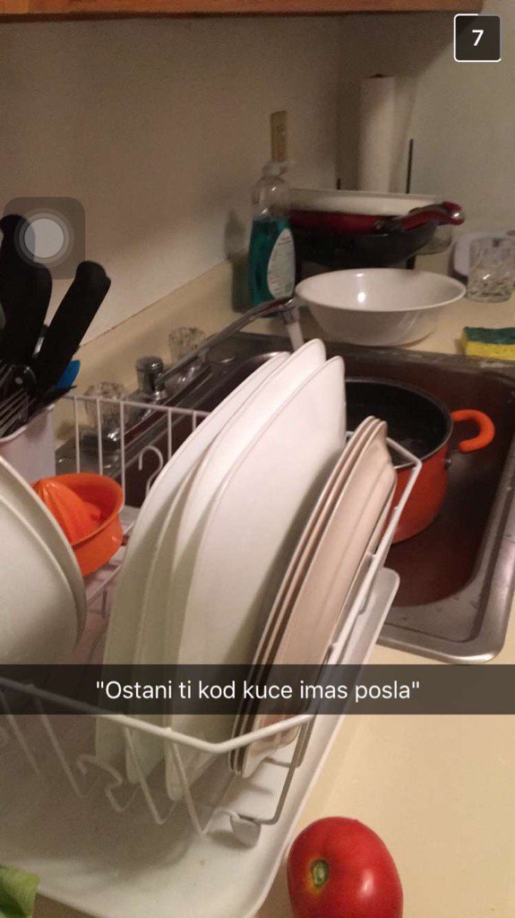 bosniansssss's tweet photo. #Bosniangirls will understand https://t.co/gh8IjKK8v5