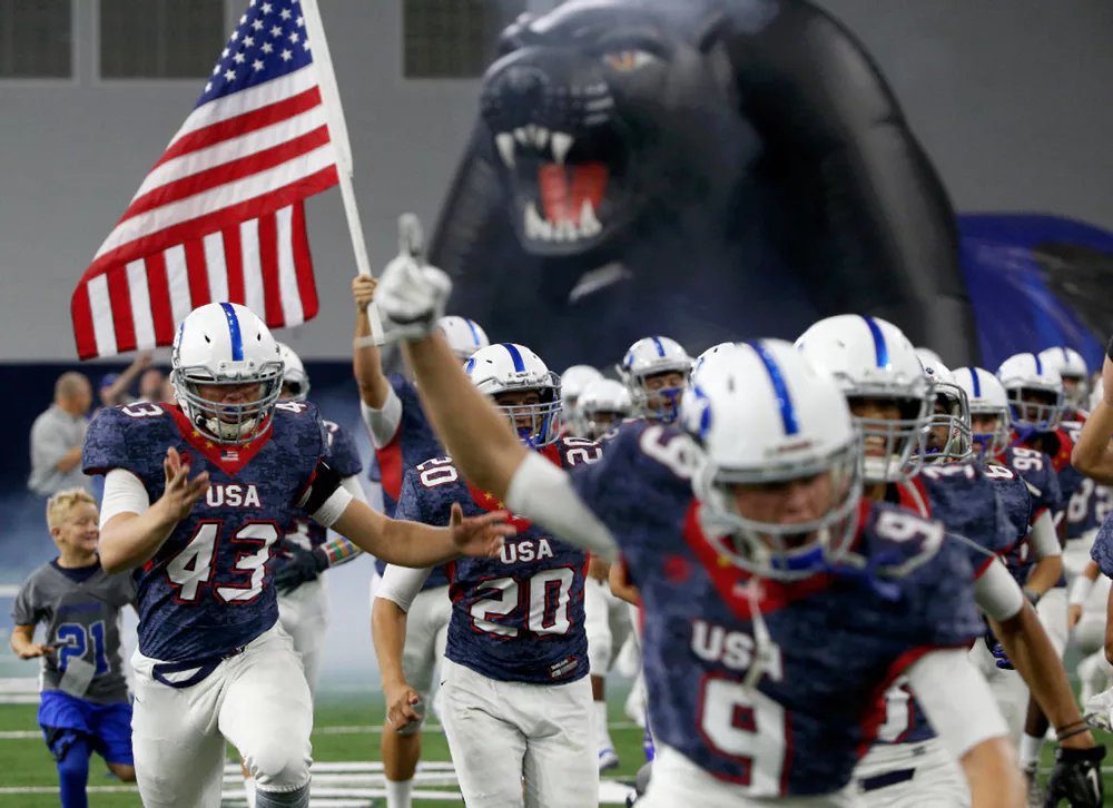 SportsDayHS's tweet photo. Photo gallery: See @MidloPanthers' patriotic jerseys; @MHSLions celebrate staying undefeated https://t.co/cY0KwyA8xb https://t.co/xG0oIDpcvs