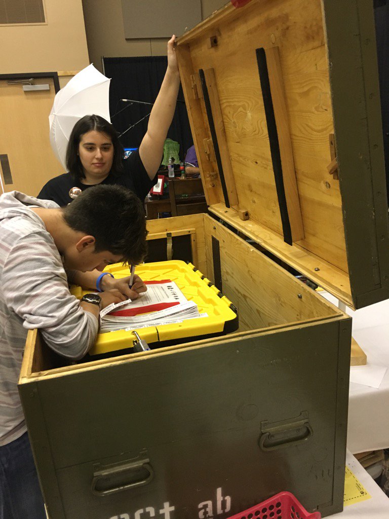 LetsLevelUp's tweet photo. The box is open! #wt3c https://t.co/lPK9OZBgKO