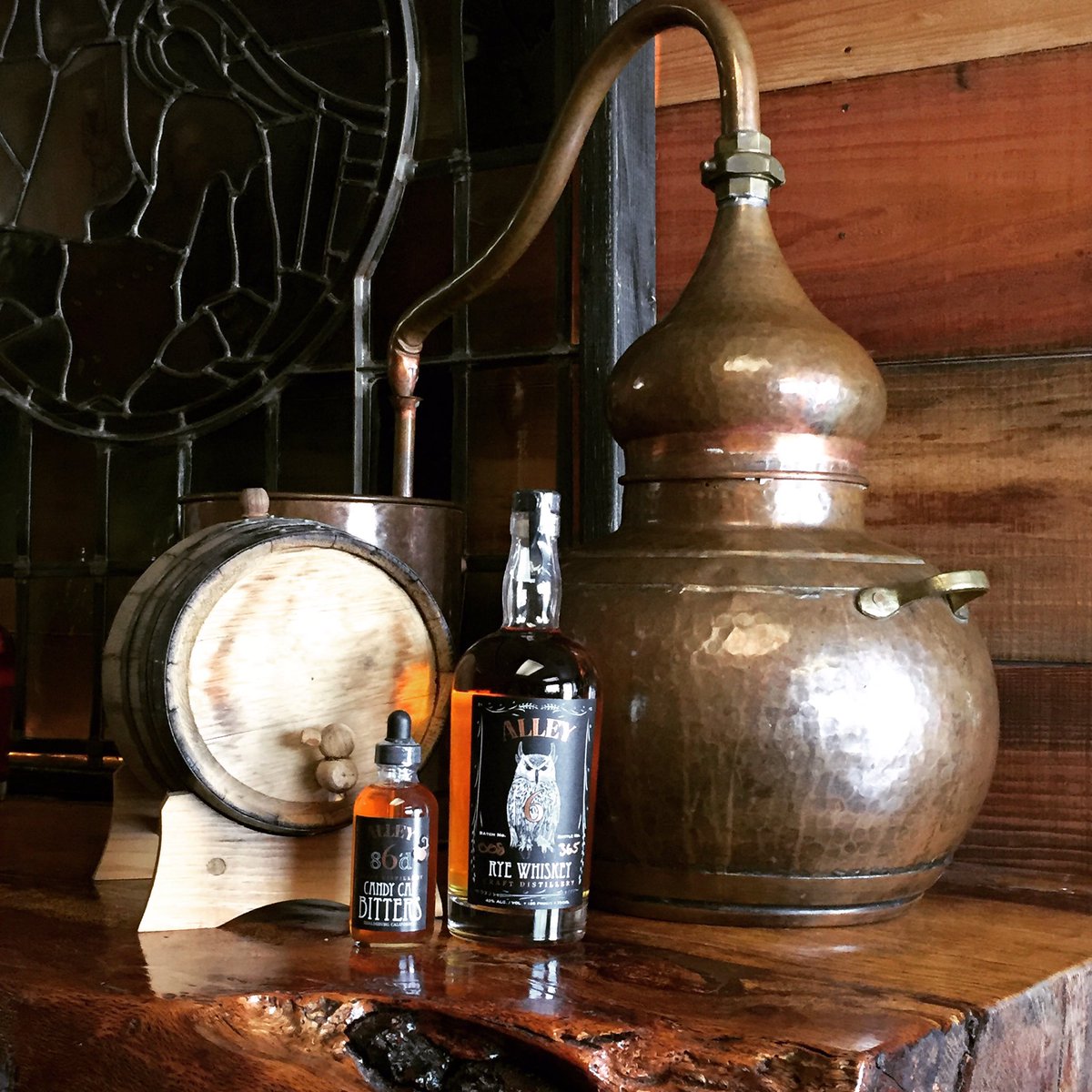 Alley6spirits's tweet photo. This is where the magic is. #barrelaged #oldfashioned with our #pumpkin #candycap #bitters #ryewhiskey https://t.co/mS9XmCrW0E