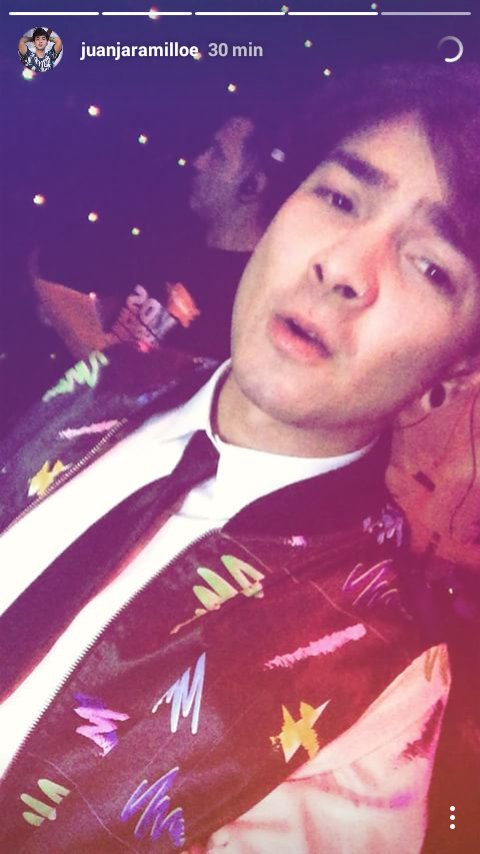JaramishanosBoy's tweet photo. @Juanjaramilloe hace 30 min vía Instagram. ❤😍🌈
#KCAColombia2016 #JaramilloRompiendolaEnKCA https://t.co/UgTN6YEWrV