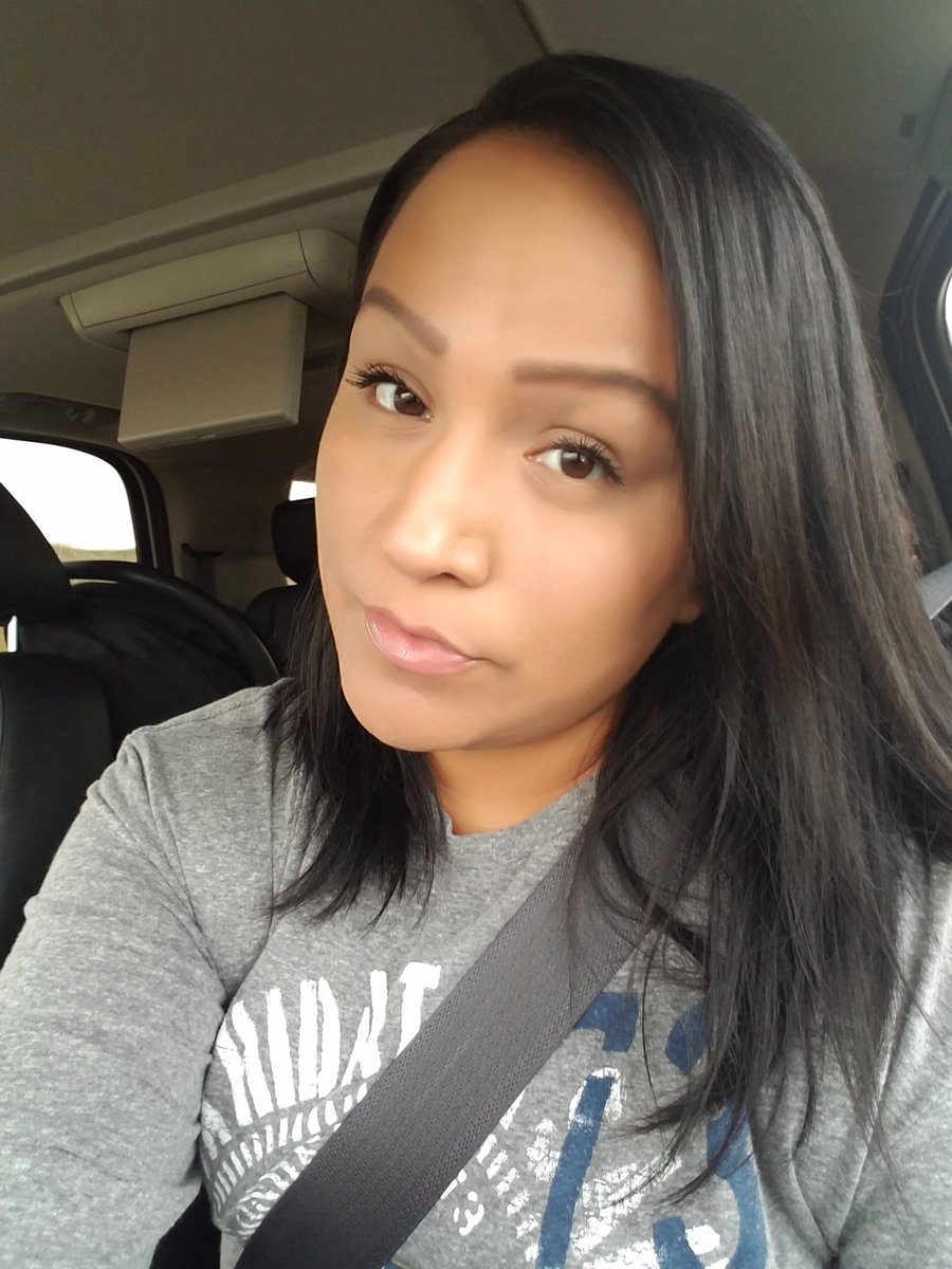 HallChick's tweet photo. 😍 https://t.co/WRHtXNYmbG