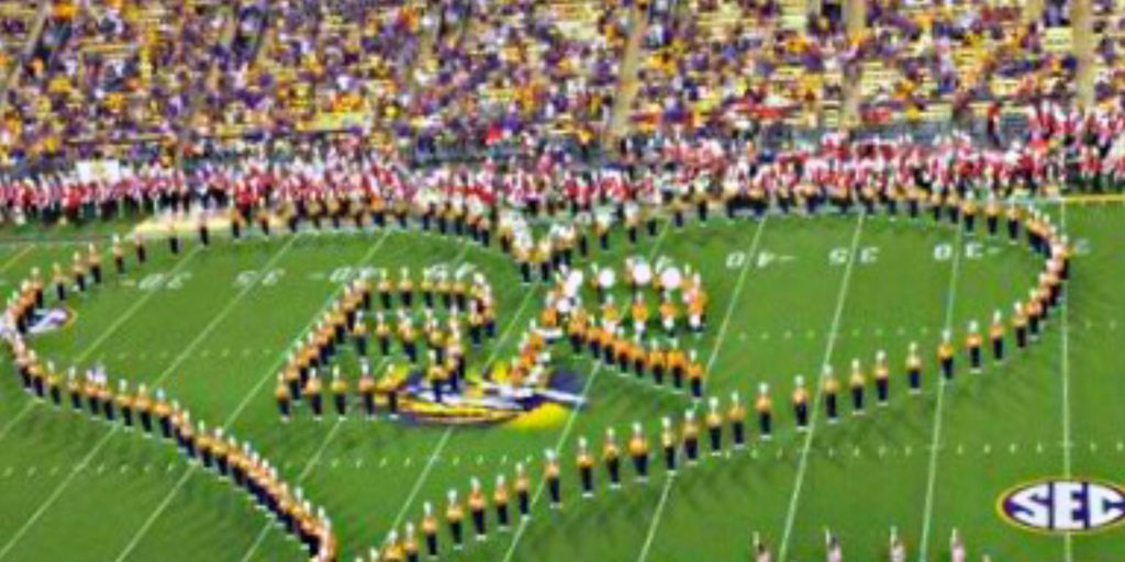 LSU students tweet media