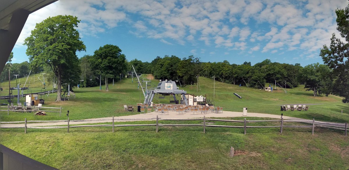 SNOWMAKER860's tweet photo. #skiarea #base #summer https://t.co/1meoetiVEg