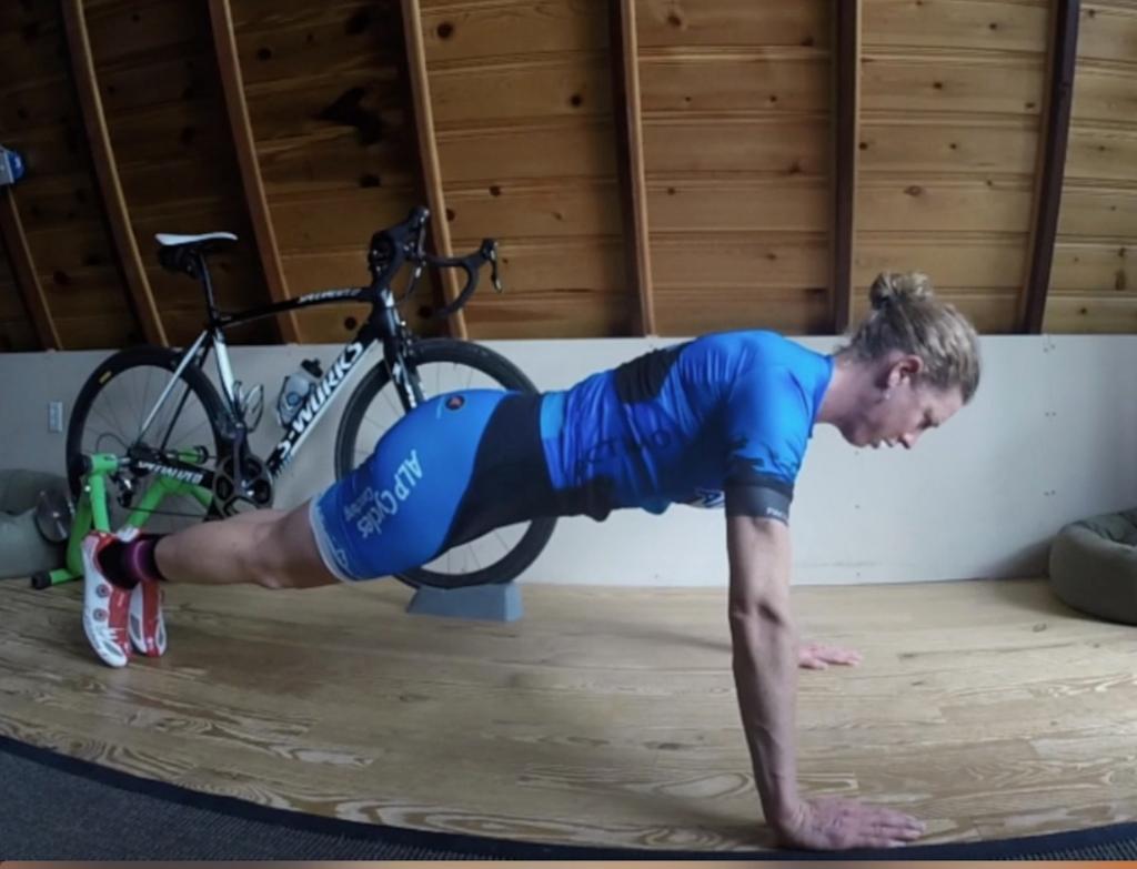 OORR's tweet photo. Watch your posture for strong, pain-free riding https://t.co/IV3XxgKcie #CyclingExercise https://t.co/7iRU58PRhq