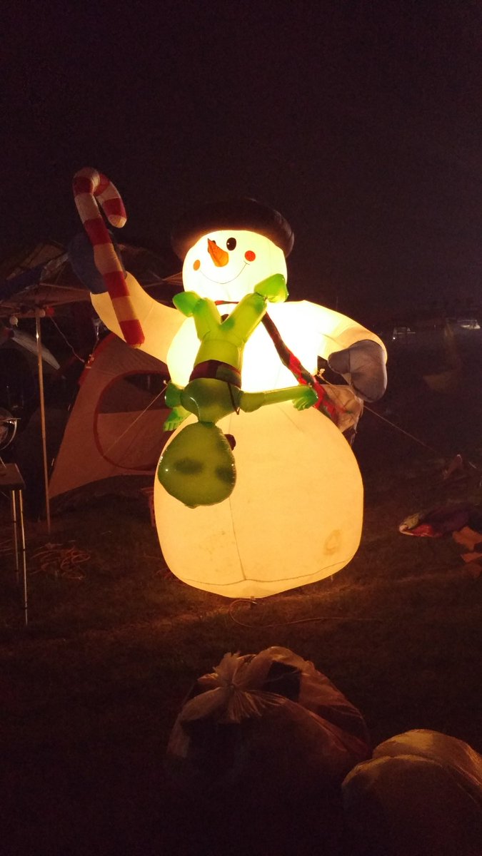 JamieeLee29's tweet photo. #RIR #richmondinternationalraceway #tentcamping #comefindus https://t.co/sEMTuI7TNc