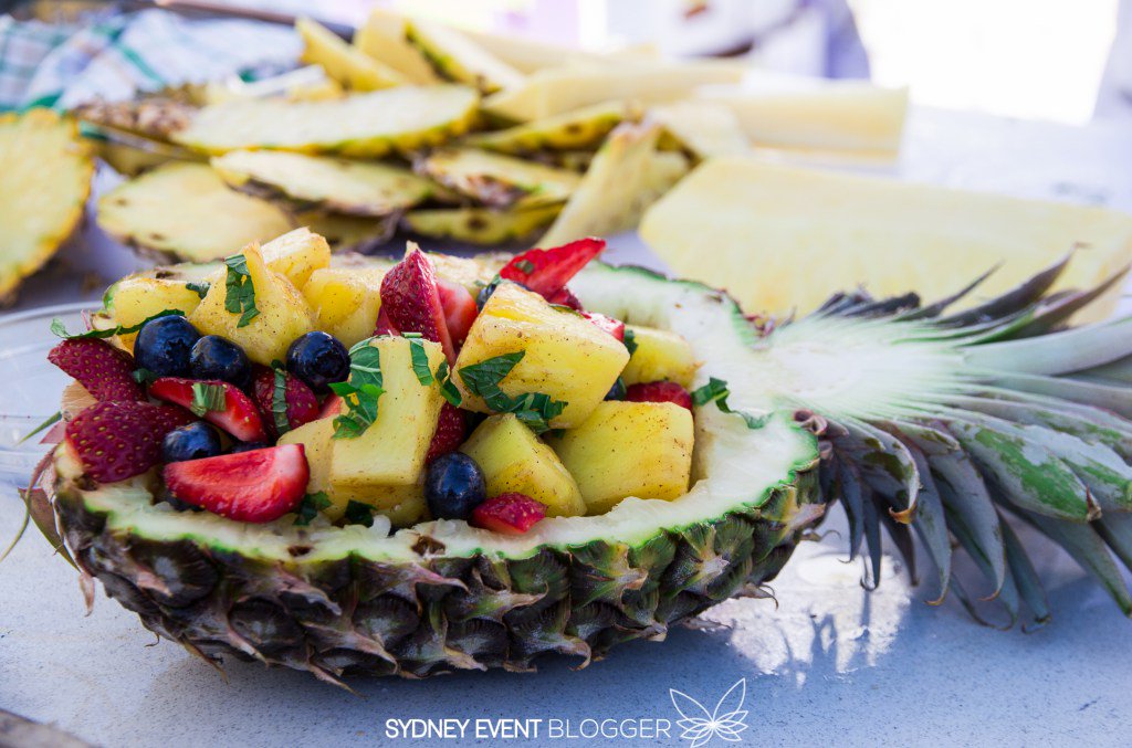 sydneyeventblog's tweet photo. Enjoy an endless Aussie Summer with Australian Pineapples https://t.co/eV2Ff5rpxm https://t.co/R0viVPKrAk