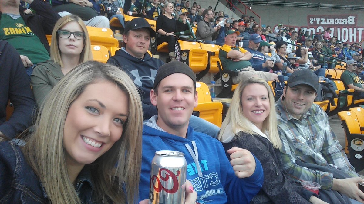 TinaArseno's tweet photo. @ChrisScheetz @EdmontonEsks how can we get in on these in game contests?! #funfans https://t.co/tyKXYdo0fa