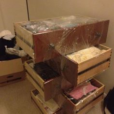 KennardsStorage's tweet image. #packinghack Don't empty your drawers, plastic wrap them so stuff wont spill out #kennardsstorage #movinghouse