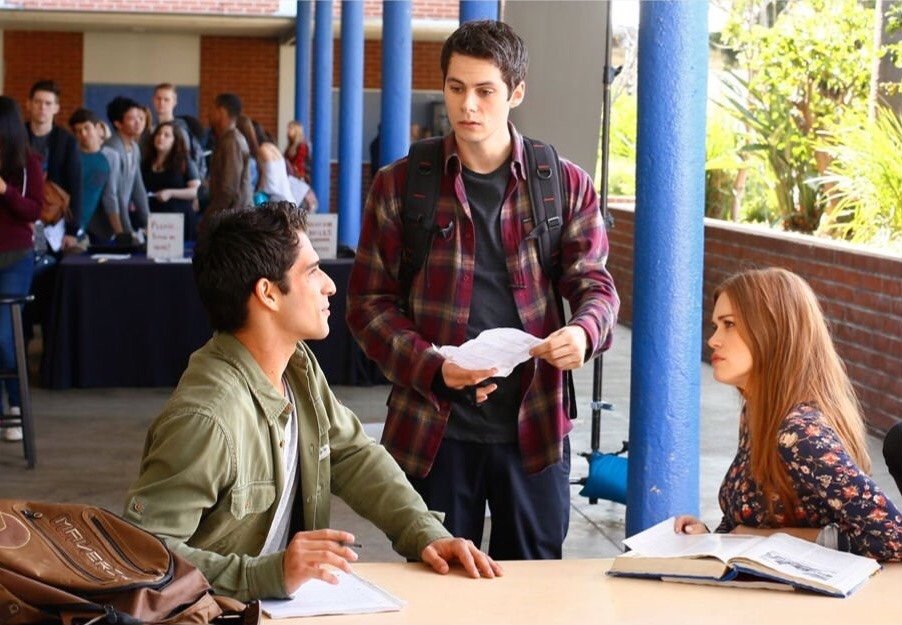 StydiaNews's tweet photo. [PICTURE] New still of Lydia, Stiles &amp; Scott in 6.01 https://t.co/mWoZML8cAC