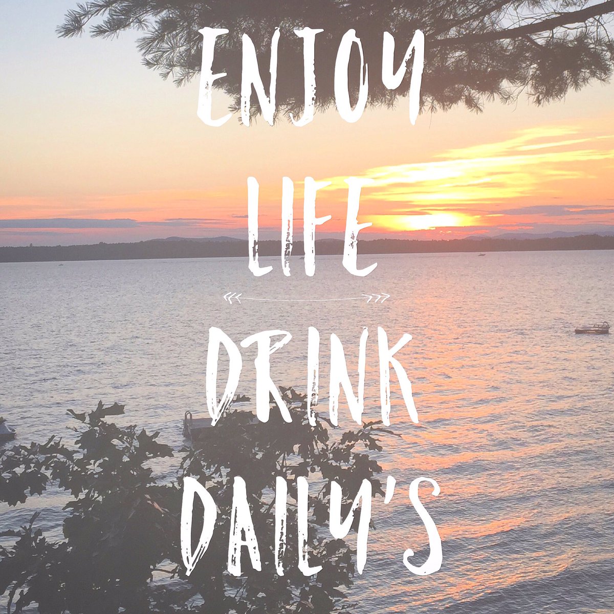 Weekend V I B E S ☀️🍹🌅 #weekend #cheers #cocktails #sunset #fun #sun #relax #escape #happyhour #happytaste #summer