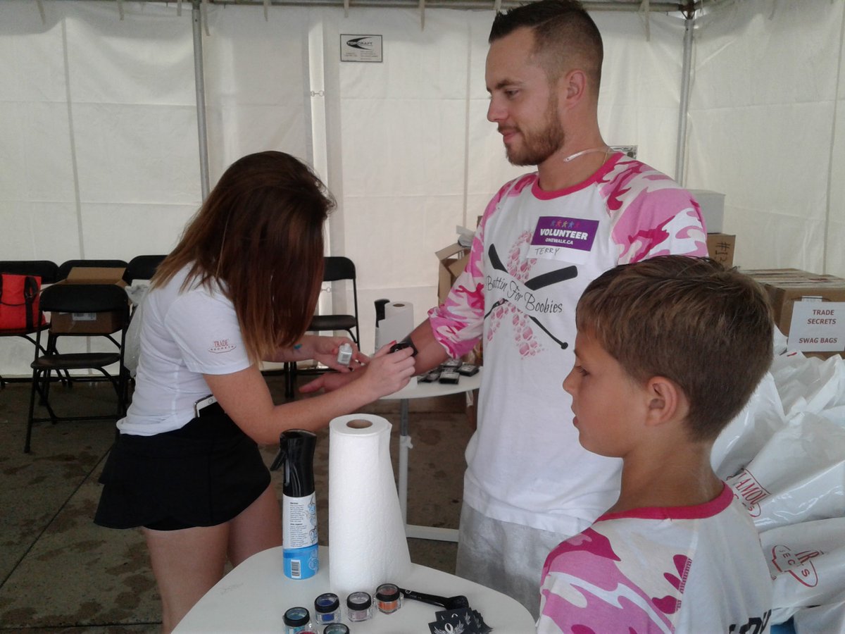 A2electrician's tweet photo. Helping #ConquerCancer with the #TradeSecretsCA tent at @OneWalkToronto
Thanks for the Tattoos ladies! https://t.co/7C5LpBW7nC