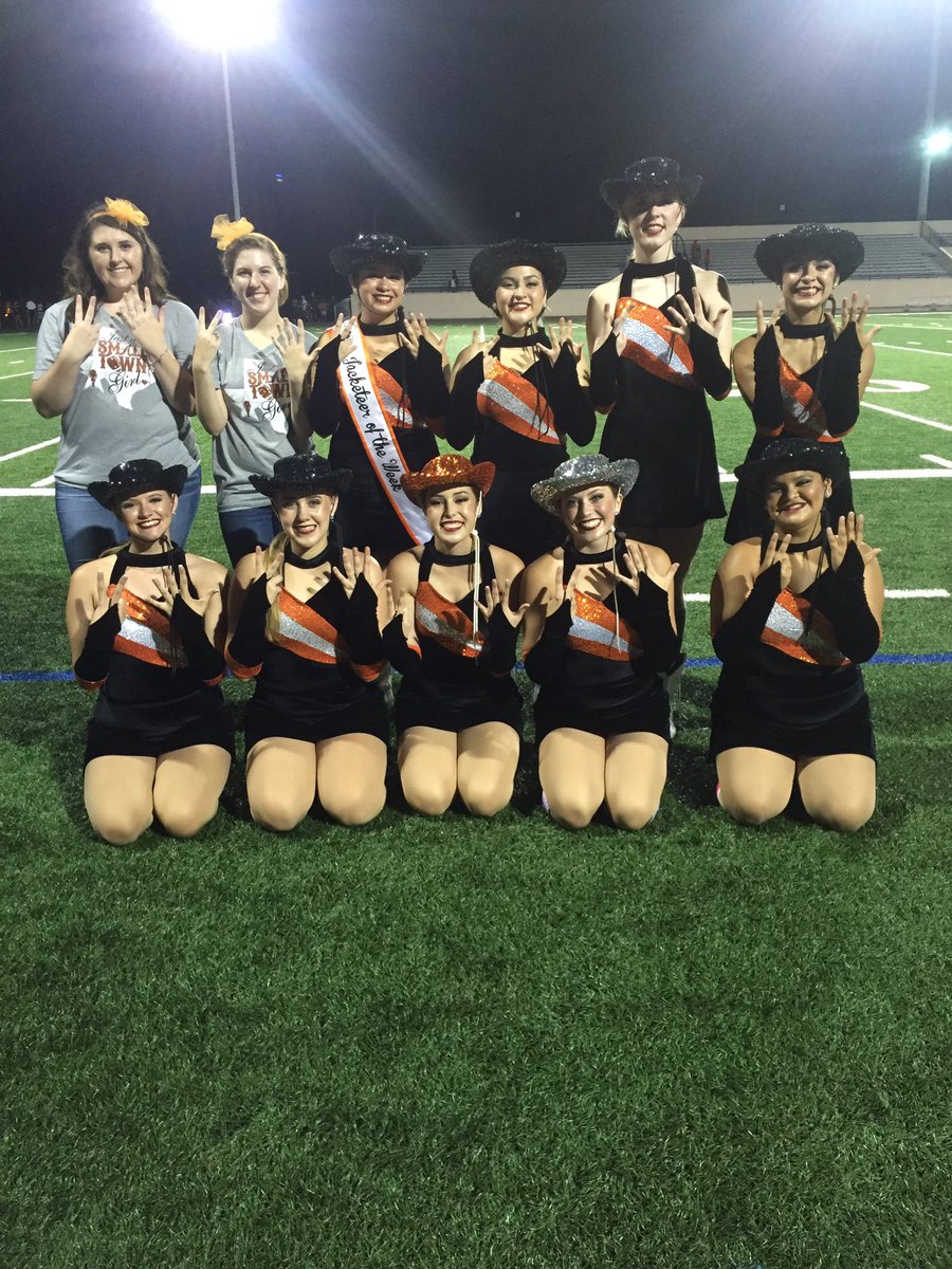 skinkis_13's tweet image. Seniors 💞 #wehoo #7left #alotoffriendship