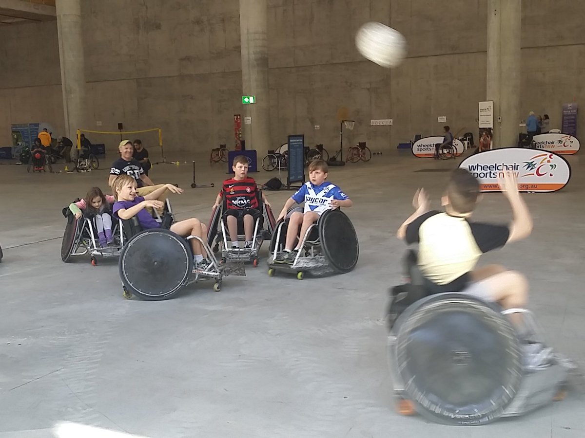 JoeyNugget's tweet photo. Great skills on the rugby field! #ican #wsnsw #barangaroo https://t.co/GcUUmRY1wD