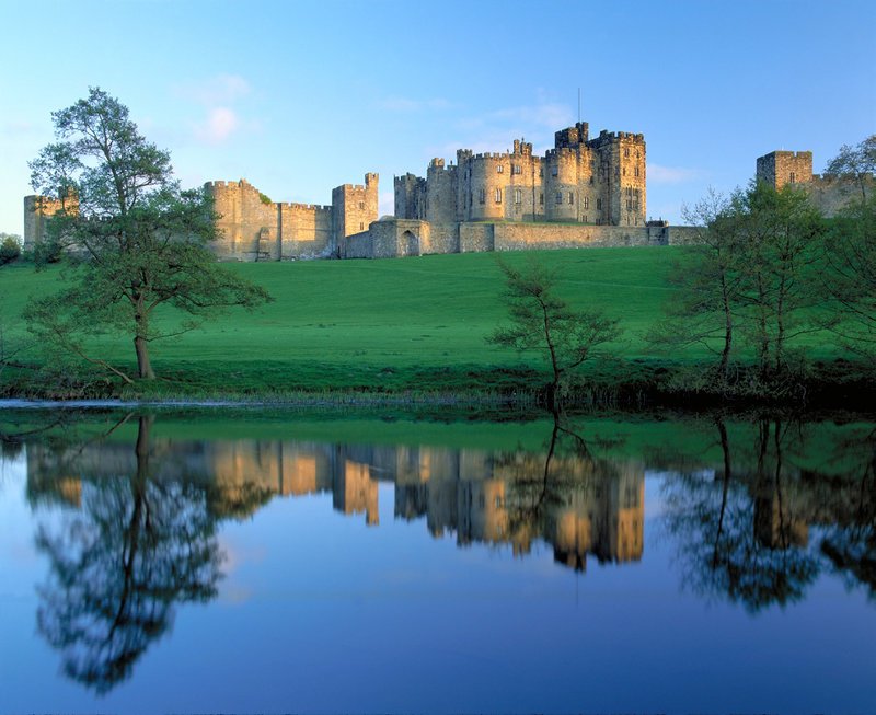 Visitbritain Japan 映画 ハリーポッター シリーズのホグワーツ魔法学校のロケ地になったのはノーサンバーランドにあるアニック城 北東イングランドのニューカッスル アポン タインから鉄道で30分です T Co Axnekmpoak T Co Visitbritain Japan 映画 ハリーポッター シリーズのホグワーツ魔法学校のロケ地になったのはノーサンバーランドにあるアニック城 北東イングランドのニューカッスル アポン タインから鉄道で30分です T Co Axnekmpoak T Co