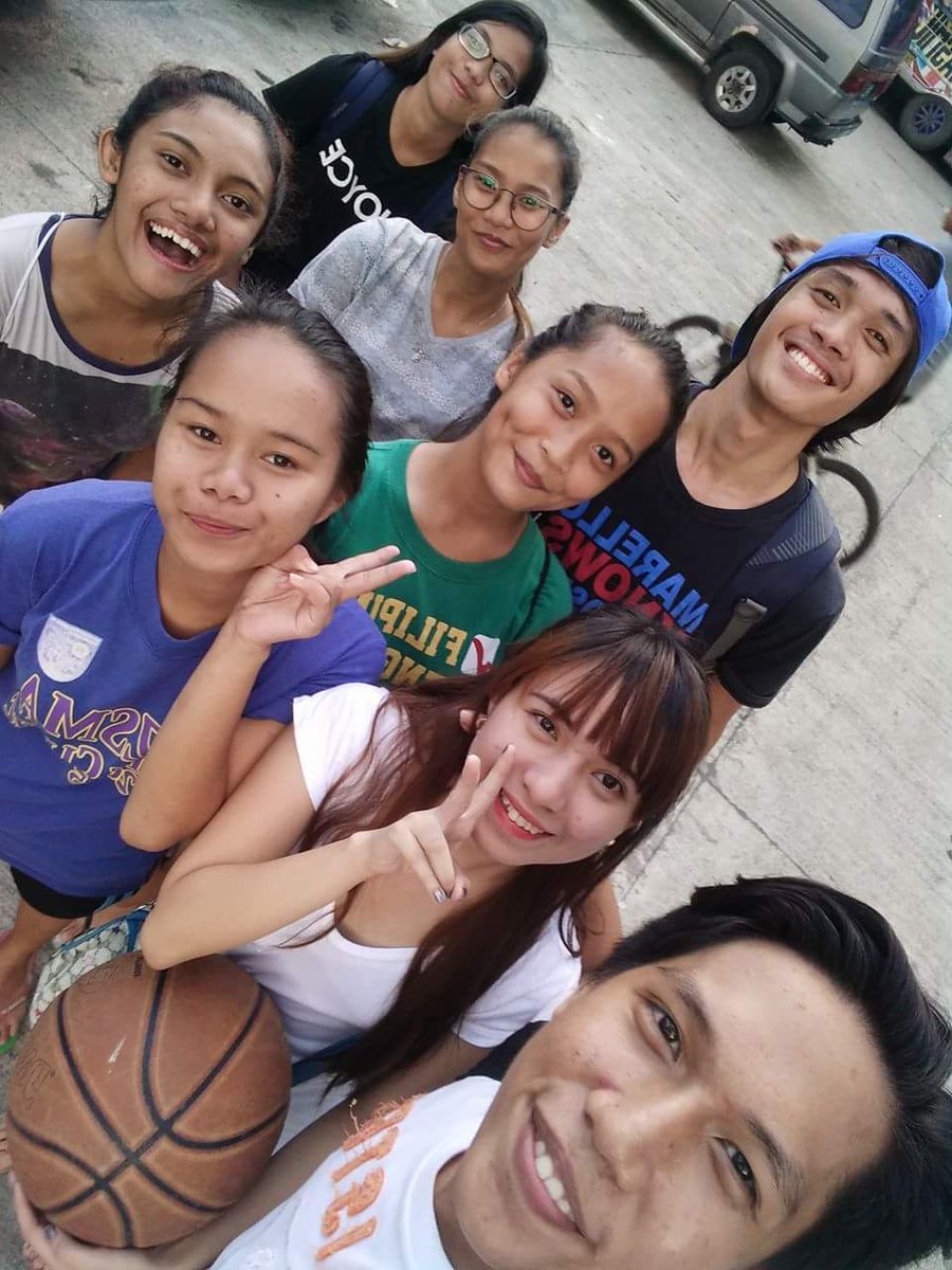 BundaCharyl's tweet photo. wt #TeamGorg #YFCFriennies ππ @xxrabert2 @joysscampos @mixbsl @pamcordial08 @joyhatesyou @camillengvds πππ https://t.co/bL9xasMwlK