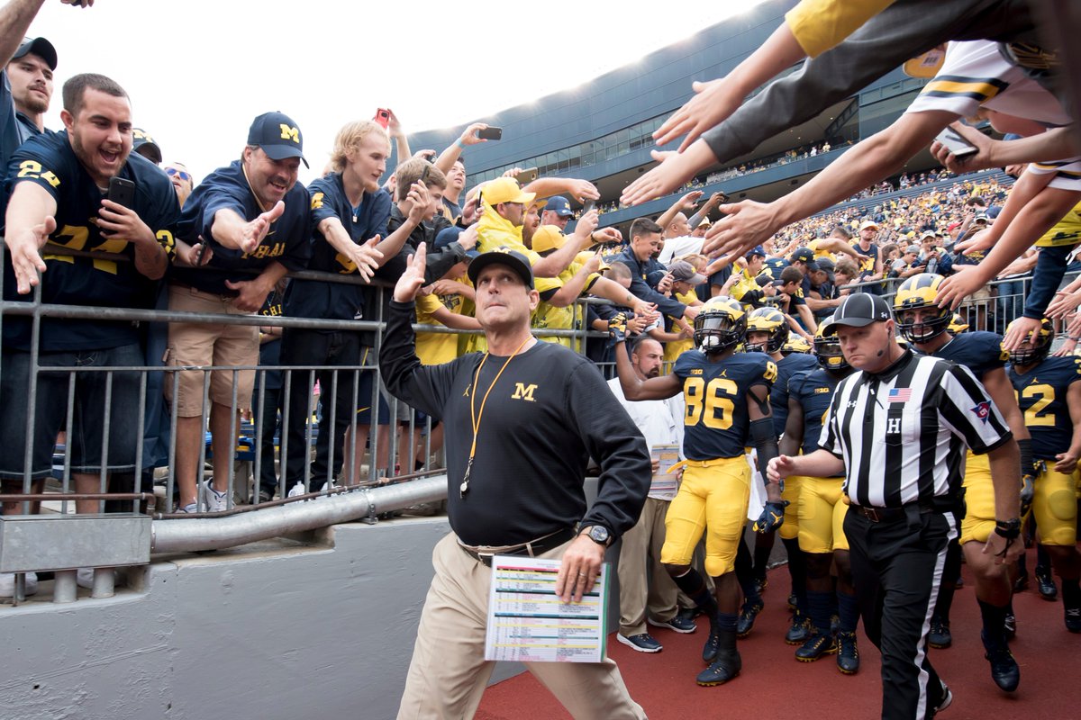 DavidGuralnick's tweet photo. Photo gallery: Michigan beats @UCF_Football 51-14. https://t.co/Rl9fm6UxhE #UCFvsMICH @chengelis #MichiganFootball https://t.co/YGfIotFDI8