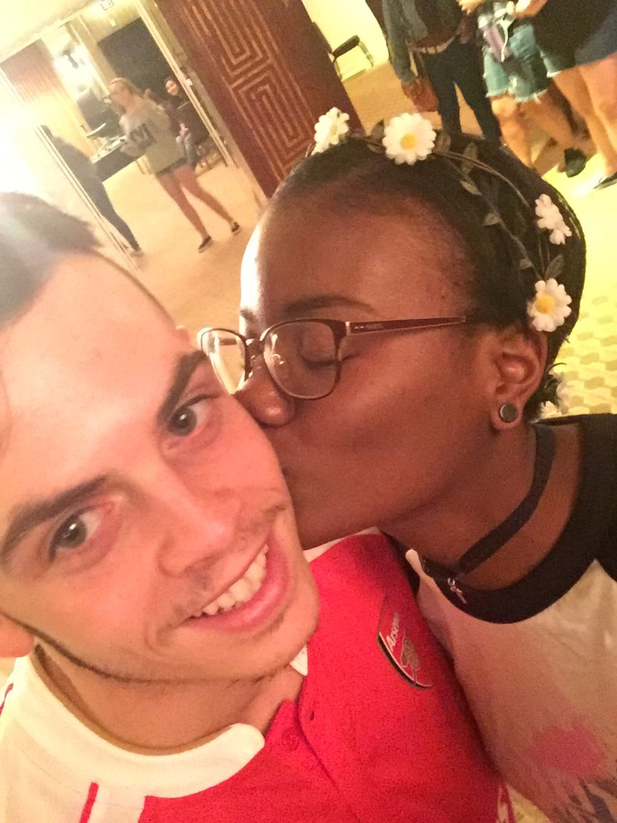 illegalshantae's tweet photo. Me and baby Daniel (he's wearing the jersey I bought himπ) he's such a sweetheart #afthouston #anotherfailtour https://t.co/AxbeNjvQkP