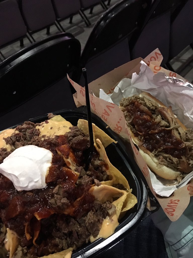 zuraf_lee's tweet photo. Look at our dinner yummmmmm Blake Shelton concert!!!! #OKC2BS https://t.co/nUx7gzFROz