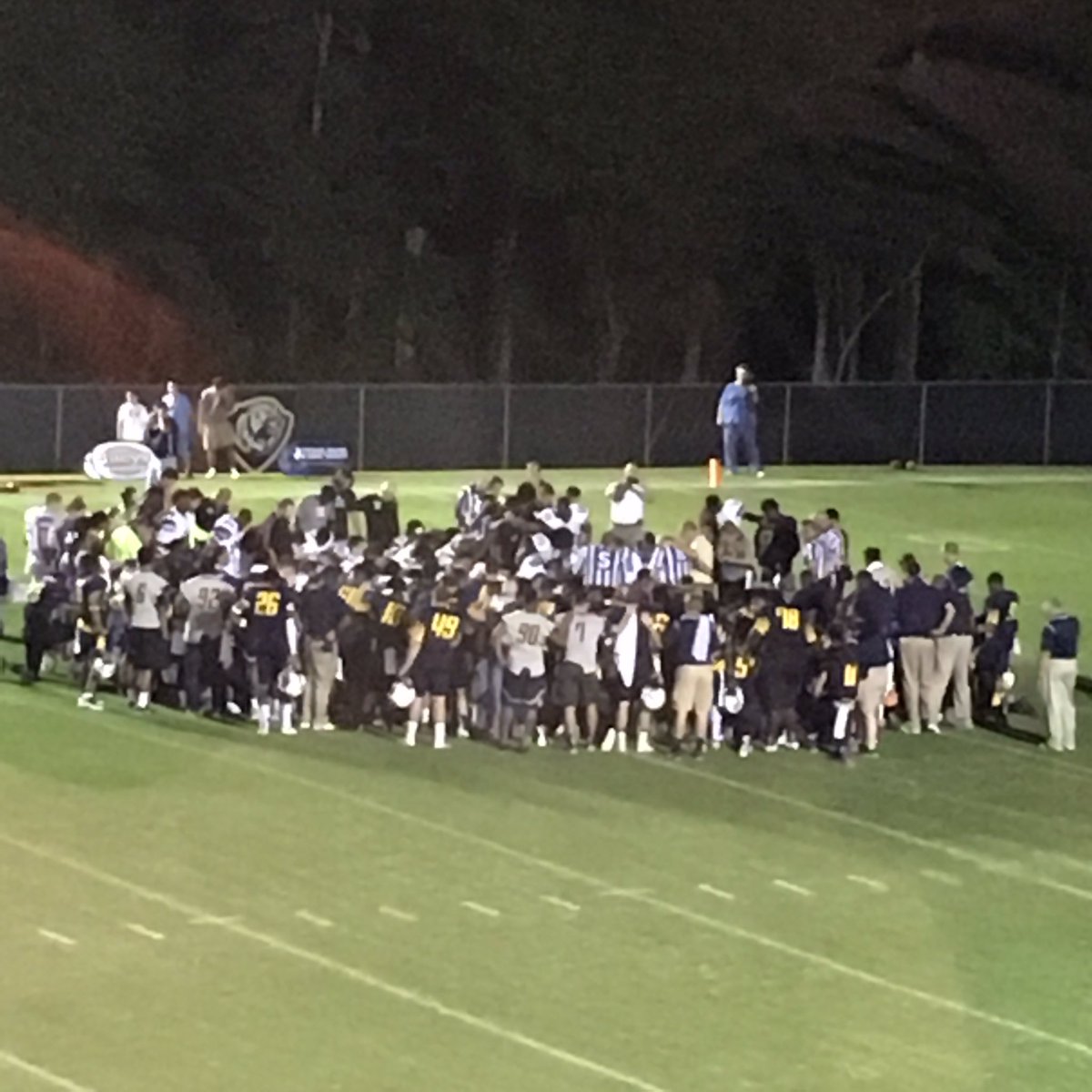 ETBU_Football's tweet photo. Football aside and God takes over -- prayer by both teams for injured SAGU player. #Sportsmanship #GodlyMen https://t.co/gEvSwHkEbN