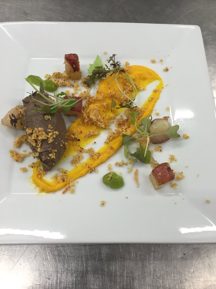 chefwesterlund's tweet photo. 3rd Course @PrairieCherry Deconstructed Chicken Pot Pie @CCFCCReginaJr @Centrechef https://t.co/HafYP26TXz