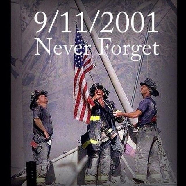 WHatzolah's tweet photo. September 11/2001/ Will Never Forget. @FDNY @NYPDnews @WHatzolah @PANYNJ Much Respect #NeverForget https://t.co/VrtZ5Tv7x4