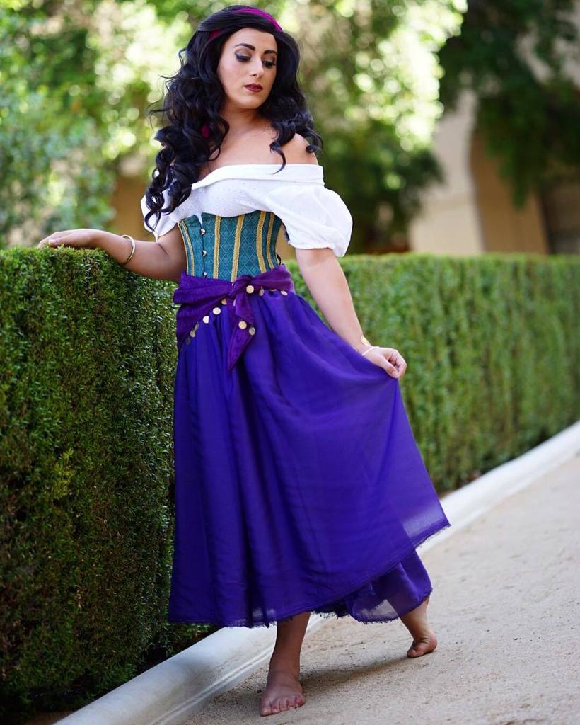 elizabeth_rage's tweet photo. "Those with blessings ought to already know how to count..." PC: @nels._ 
#esmeralda #hunc… https://t.co/cgbhLaL6jr https://t.co/XXvaxIZMX8
