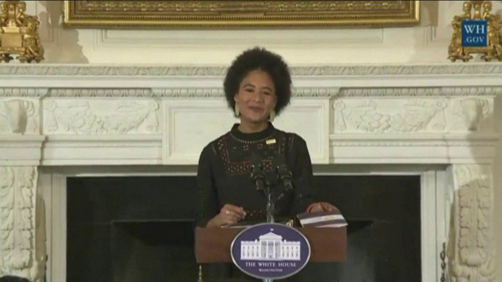 WGNNews's tweet photo. Chicago teen honored at White House https://t.co/gHwmlWKKSv https://t.co/2STnjzTgBk