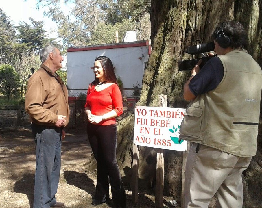 Clau_Bergalo's tweet photo. @fiestasargC9 próximamente EducoAgro 2016 por Fiestas Argentinas! En Canal 9! https://t.co/HejTDdmzO9