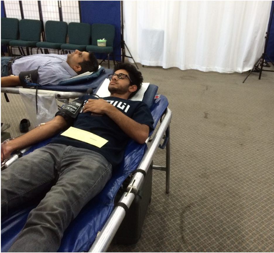 MKA_LosAngeles's tweet photo. @MuslimforLife Blood Drive. Los Angeles Inland Empire Chapter youth donating blood https://t.co/FWfhmo33FE