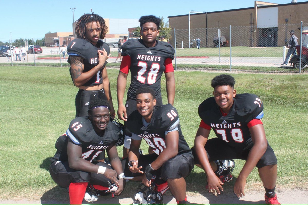 Wichita_KL's tweet photo. Good win today to Heights Falcons and Kappa league 🔥🏈 https://t.co/FIy7S87KlT