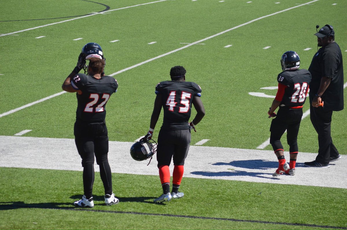 Wichita_KL's tweet photo. Good win today to Heights Falcons and Kappa league 🔥🏈 https://t.co/FIy7S87KlT