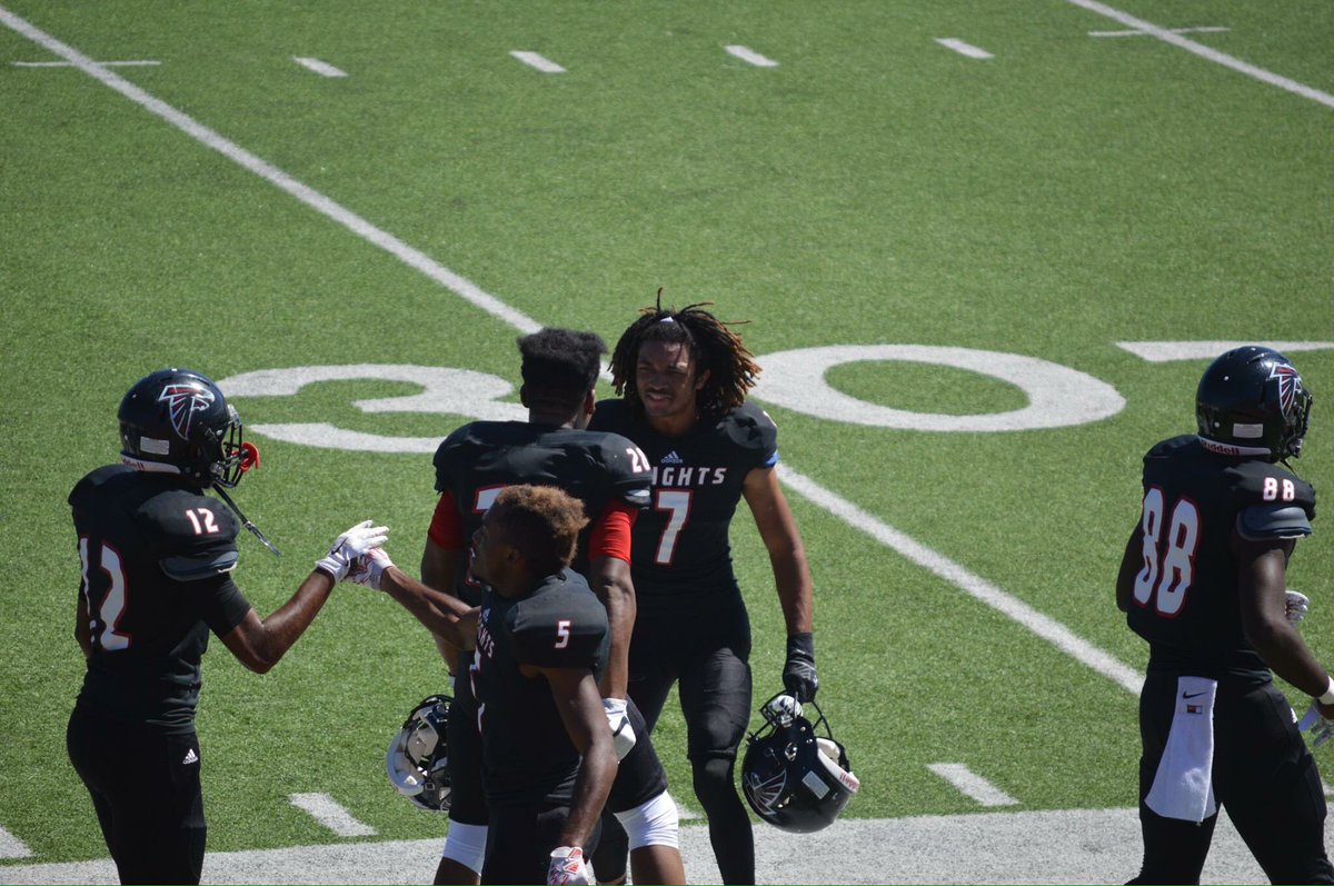 Wichita_KL's tweet photo. Good win today to Heights Falcons and Kappa league 🔥🏈 https://t.co/FIy7S87KlT