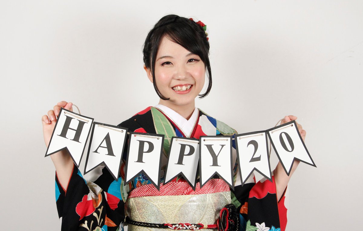 kouchi20mode's tweet photo. 昨日前撮りを終えられたお嬢様をご紹介します（*^^*）
みなさま可愛らしい笑顔を見せてくださいました❤
ふりそでＭＯＤＥではブーケや傘など色んな種類の小物を使ってお写真をお撮りします(^O^)
#ふりそでMODE #成人式　#前撮り https://t.co/ukmcrRlcKU