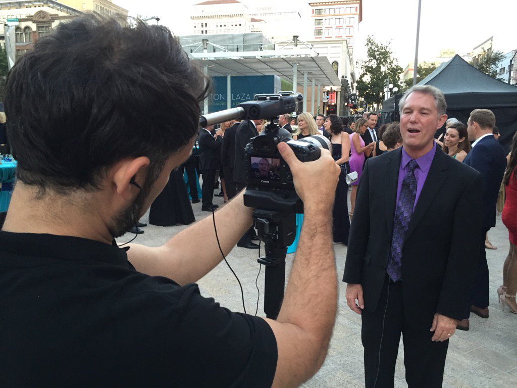 .@SuptGlover praises #GUHSD superstar teachers Mark Jeffers &amp; Brooke Crocker @ #CoxSalute.