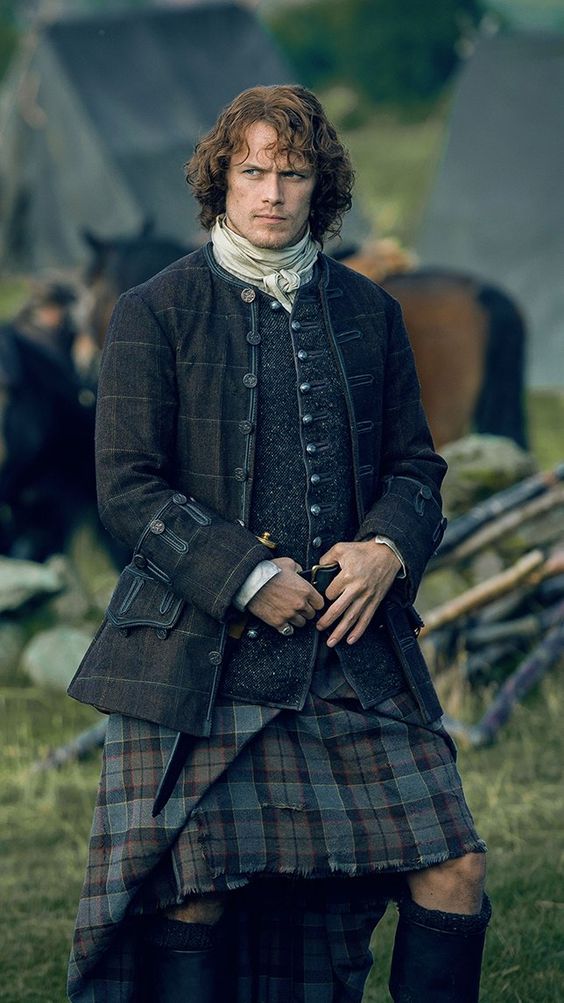 OutlanderCostum's tweet photo. Lets get back to the business at hand... https://t.co/jc70dweK58
